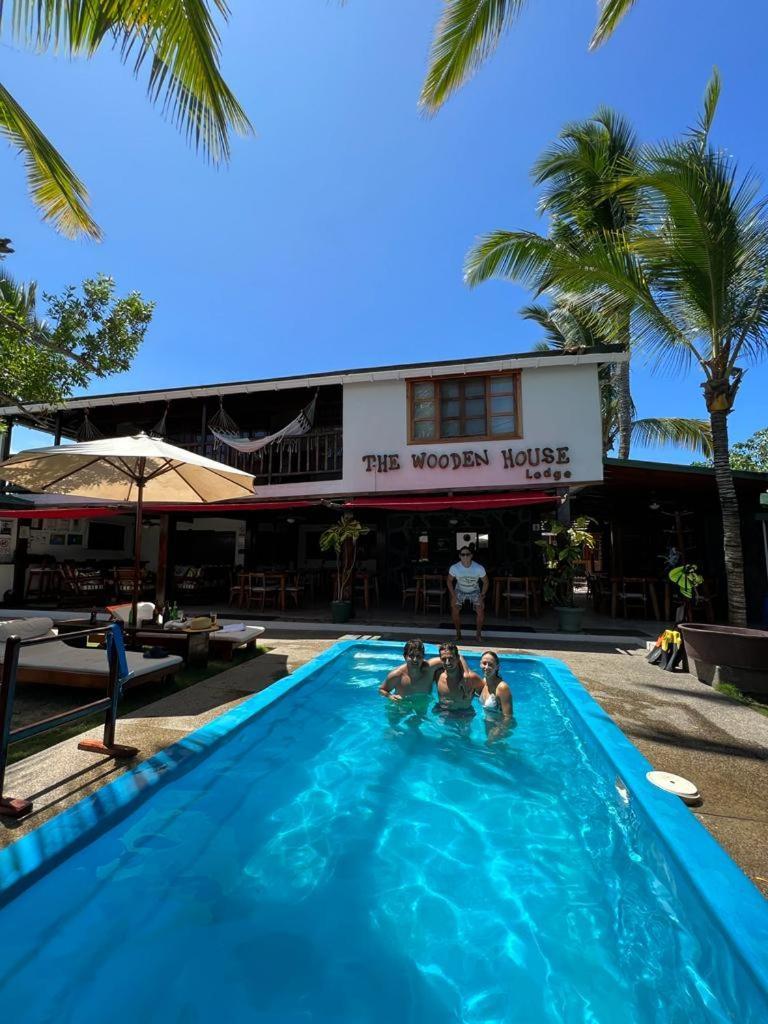 The Wooden House Hotel Puerto Villamil Exterior foto